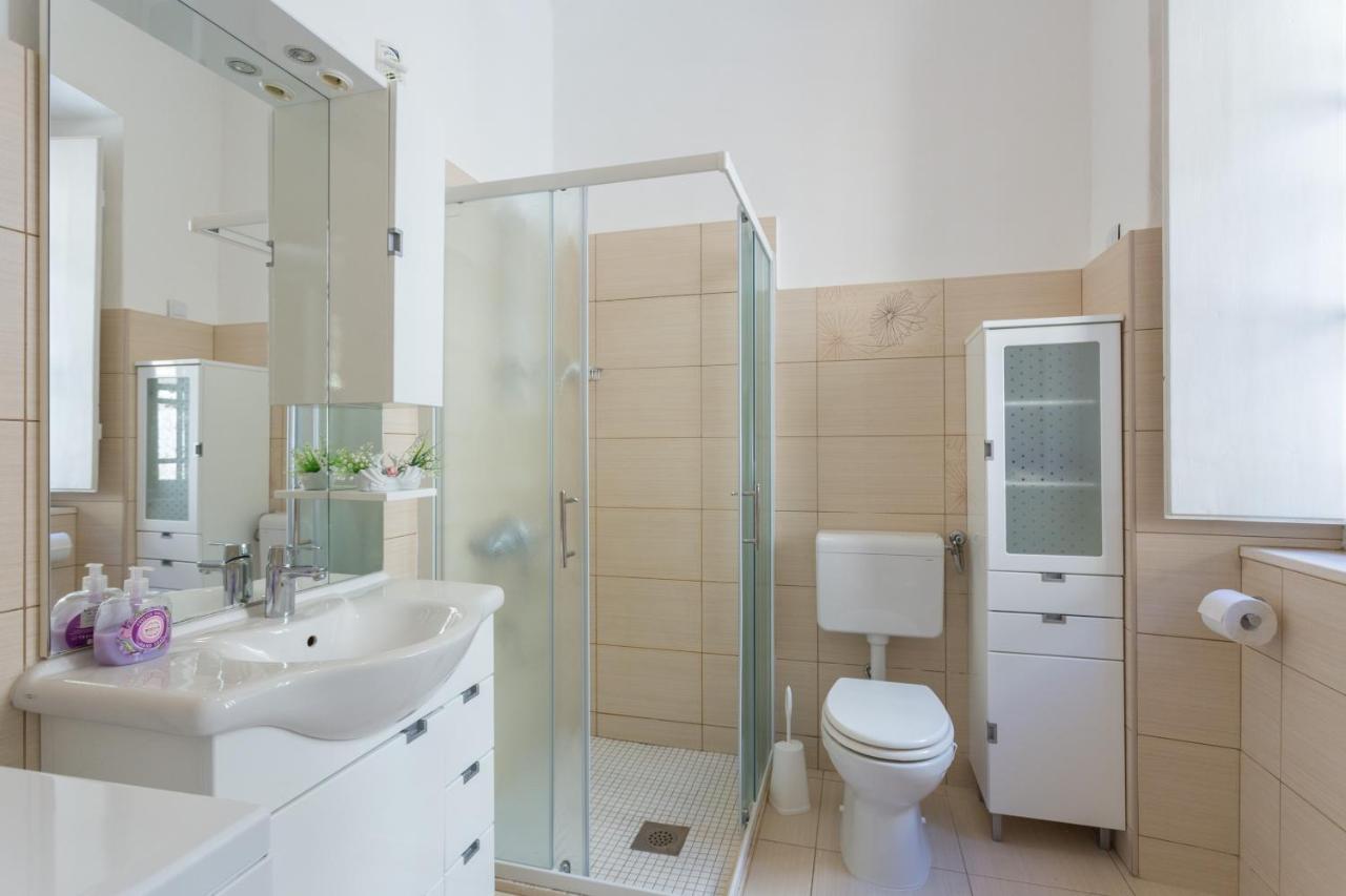Sunny Apartments Mara ดูบรอฟนิก ภายนอก รูปภาพ